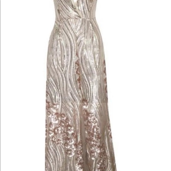 Dress - Picture 2 of 4